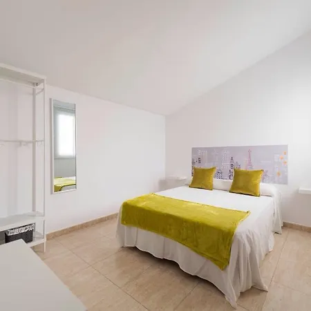 Appartamento F&M Penthouse With Terrace Near Airport And Beaches *