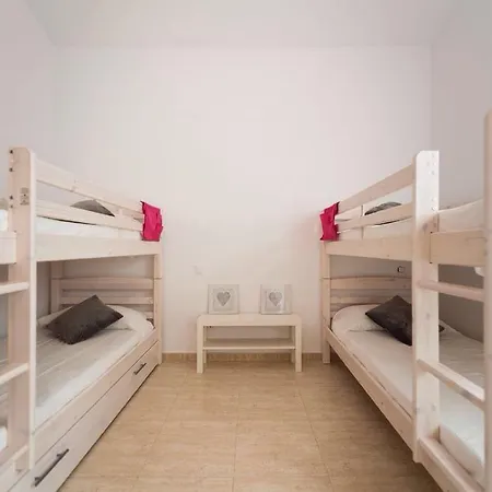 Appartamento F&M Penthouse With Terrace Near Airport And Beaches