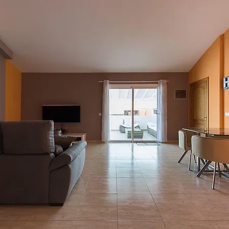 Apartment F&M Penthouse With Terrace Near Airport And Beaches