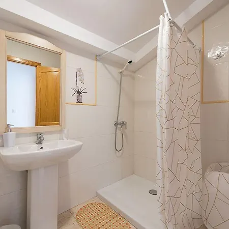 F&M Penthouse With Terrace Near Airport And Beaches Apartment *